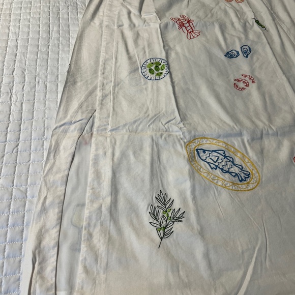 Anthropologie Maeve linen wrap skirt w/ embroidered designs. Size 14. - Picture 2 of 6